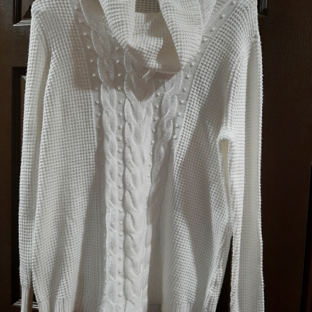 Ellie Turtle Neck Blouse